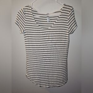 Women's size small business casual shirt (soft and lightweight)